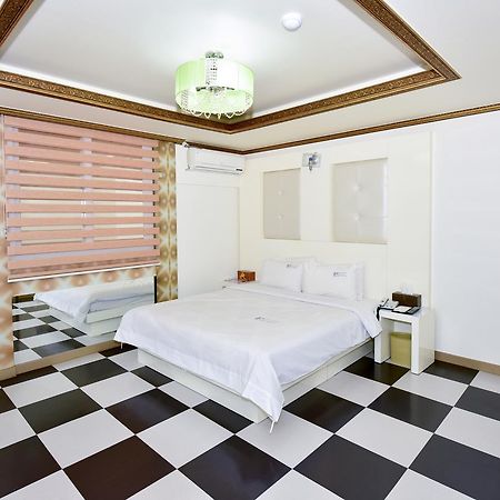 Gwangju Metropolitan City Gwangju Queen Hotel מראה חיצוני תמונה