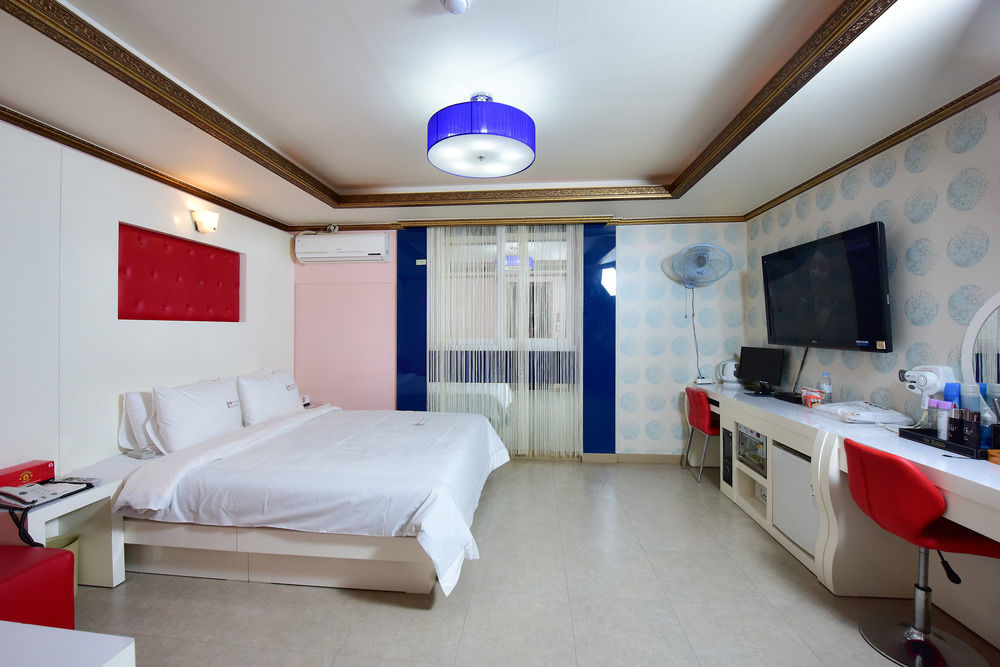 Gwangju Metropolitan City Gwangju Queen Hotel מראה חיצוני תמונה