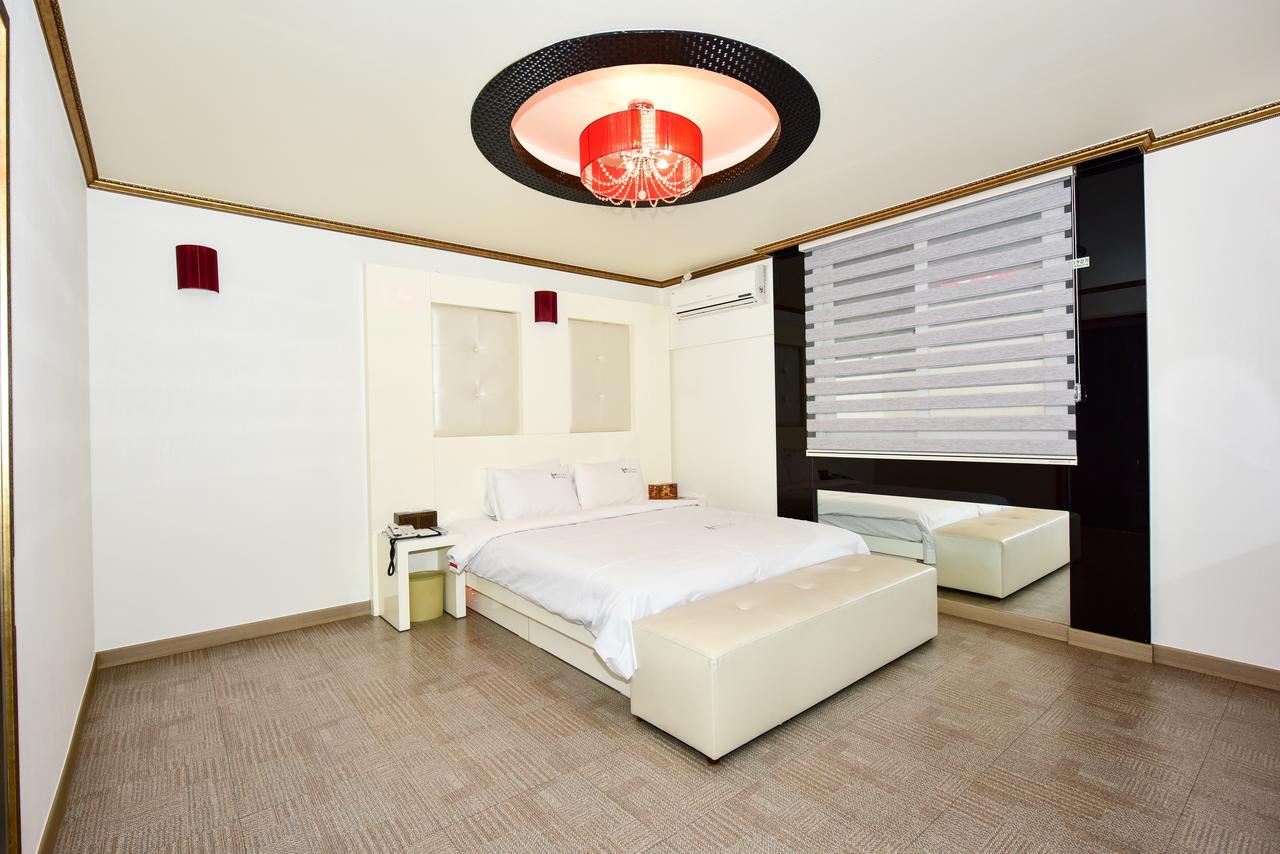 Gwangju Metropolitan City Gwangju Queen Hotel מראה חיצוני תמונה