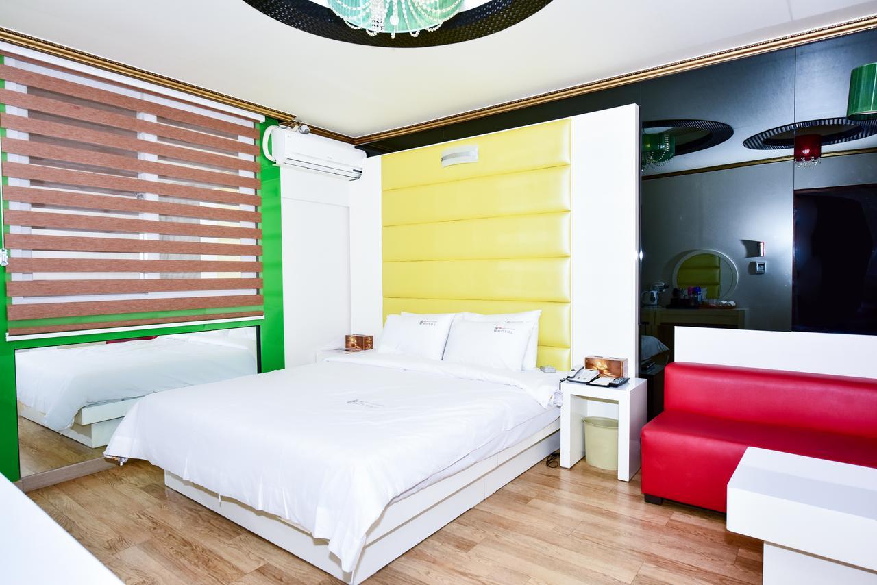 Gwangju Metropolitan City Gwangju Queen Hotel מראה חיצוני תמונה